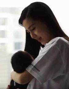 母乳喂养明星,倡导健康育儿新风尚